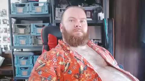twitter theirishman205 online show from August 14, 12:53 pm
