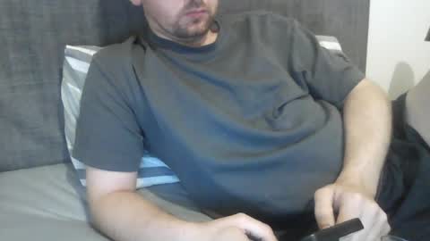 irishhighness95 online show from August 2, 12:06 am
