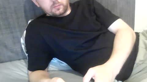 irishhighness95 online show from August 4, 6:21 am