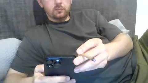 irishhighness95 online show from August 11, 1:07 am