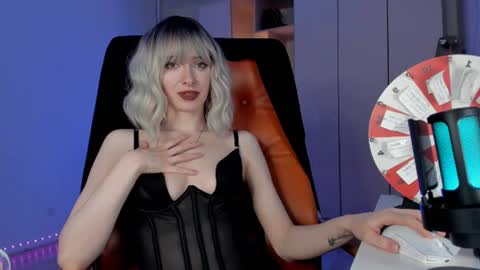 Miss Iris online show from June 26, 5:49 pm