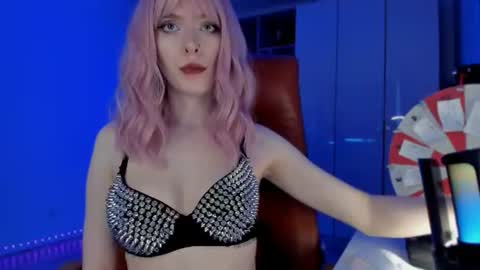 Miss Iris online show from July 12, 4:35 pm