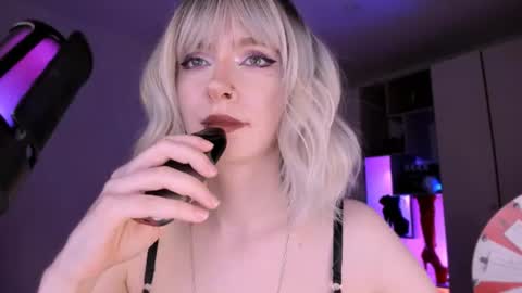 Miss Iris online show from July 26, 5:51 pm