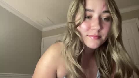 Irispink1 online show from March 19, 1:53 am
