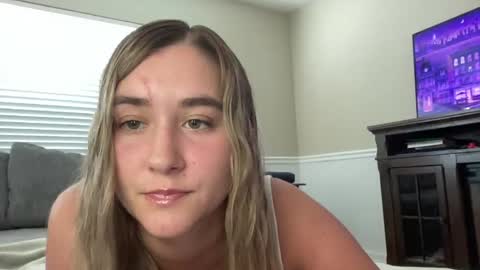 Irispink1 online show from April 29, 2:19 pm