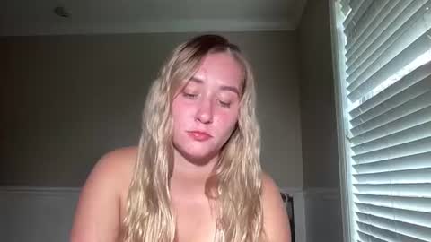 Irispink1 online show from July 21, 8:55 pm