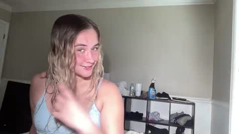 Irispink1 online show from August 17, 4:12 pm
