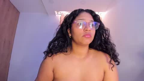 iris online show from August 12, 2:52 pm