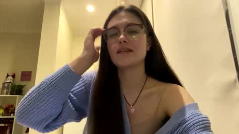 irisss31 online show from May 13, 6:52 pm