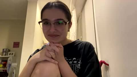 irisss31 online show from June 9, 7:42 pm