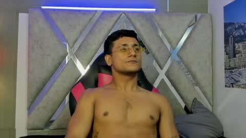 Iron king online show from August 15, 1:48 pm