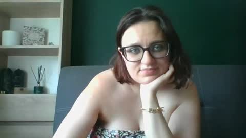 Paris online show from August 4, 10:12 am