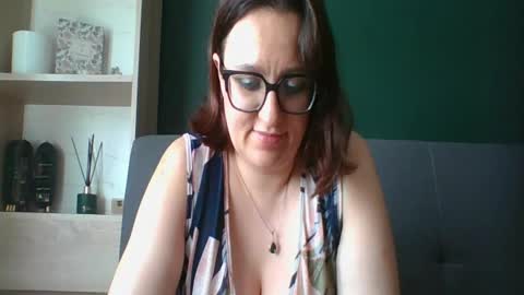 Paris online show from August 11, 11:23 am