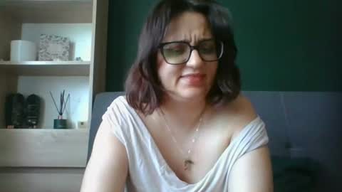 Paris online show from August 12, 7:33 am