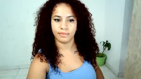 isa_bellaxx23 online show from June 30, 11:28 pm