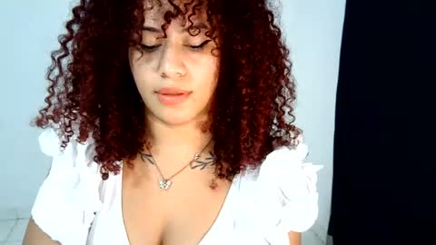 isa_bellaxx23 online show from July 20, 11:41 pm