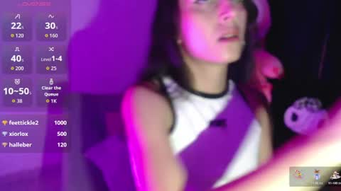 Isabella Hall online show from July 31, 12:39 am