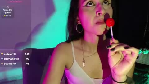 Isabella Hall online show from August 5, 1:03 am