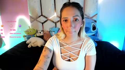isa_klein online show from August 10, 6:37 am