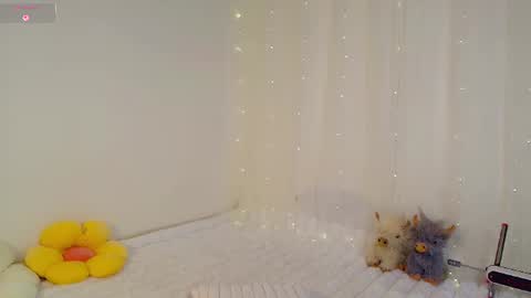 Isabella Laurentt online show from July 26, 12:59 am