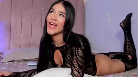 Isabella d BB  online show from August 7, 9:31 am