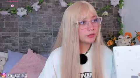 isa_sofia1 online show from July 21, 12:25 am