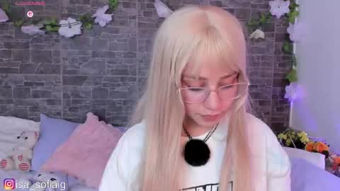 isa_sofia1 online show from July 21, 7:00 am