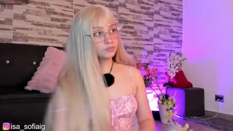 isa_sofia1 online show from July 26, 10:37 pm