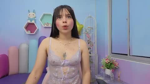 Isaa Skinny  online show from August 16, 5:00 am