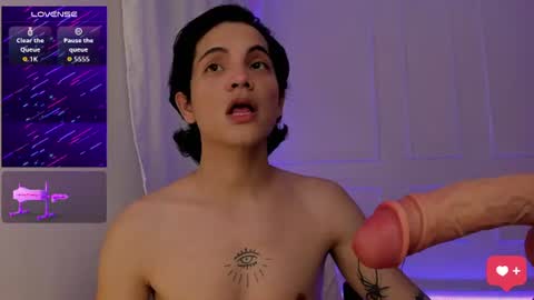 isaac online show from June 21, 11:49 pm