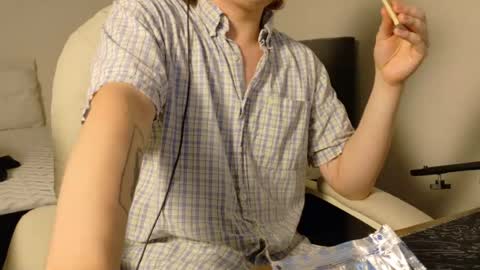 isaac online show from August 8, 4:56 am