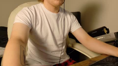 isaac online show from August 9, 4:30 pm