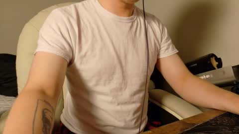isaac online show from August 9, 5:36 pm