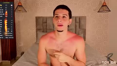 isaacblaze  online show from July 30, 3:36 am