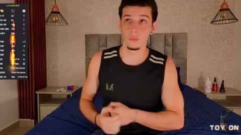 isaacblaze  online show from August 15, 5:00 am
