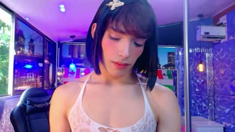 isaacnova online show from June 24, 9:17 pm