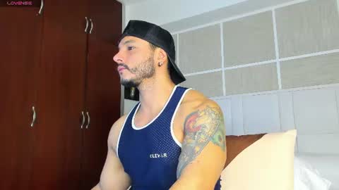 Isaac Surez online show from July 27, 12:32 pm