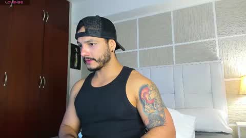 Isaac Surez online show from August 7, 8:42 pm