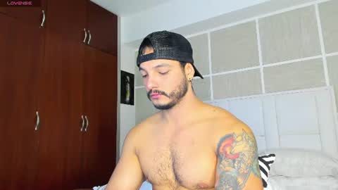 Isaac Surez online show from August 10, 1:12 pm