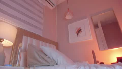 isabela__x online show from August 8, 5:02 pm