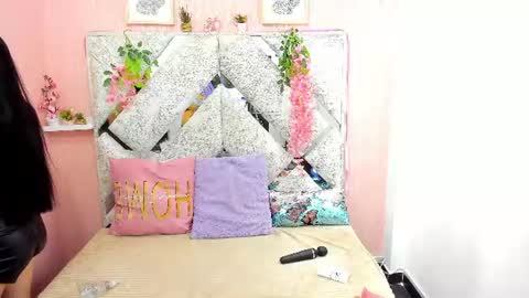 isabela_belluccii online show from August 7, 3:23 pm