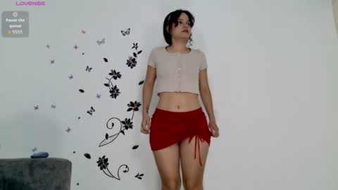 isabela online show from August 15, 2:43 pm