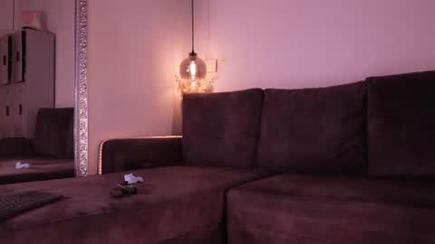 Isabela online show from August 10, 3:24 pm
