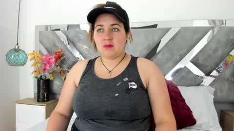 Mommy Isa online show from August 3, 12:34 pm