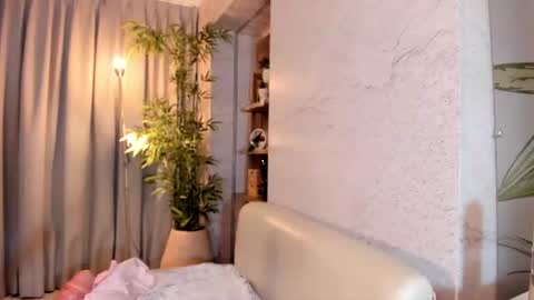 isabelastefano online show from August 1, 5:13 am