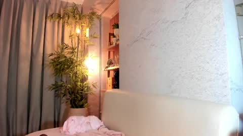 isabelastefano online show from August 5, 7:06 am