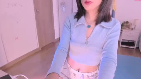 isabella525 online show from August 12, 4:53 pm