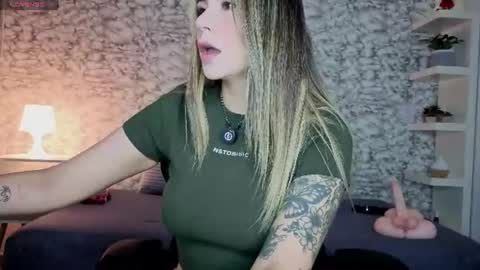 isabella_bliss online show from August 4, 10:51 pm