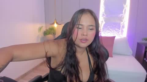 Isabella florez online show from August 13, 9:34 am