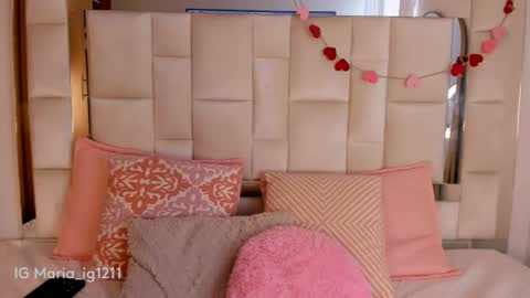 isabella_gomez11 online show from July 30, 10:27 pm